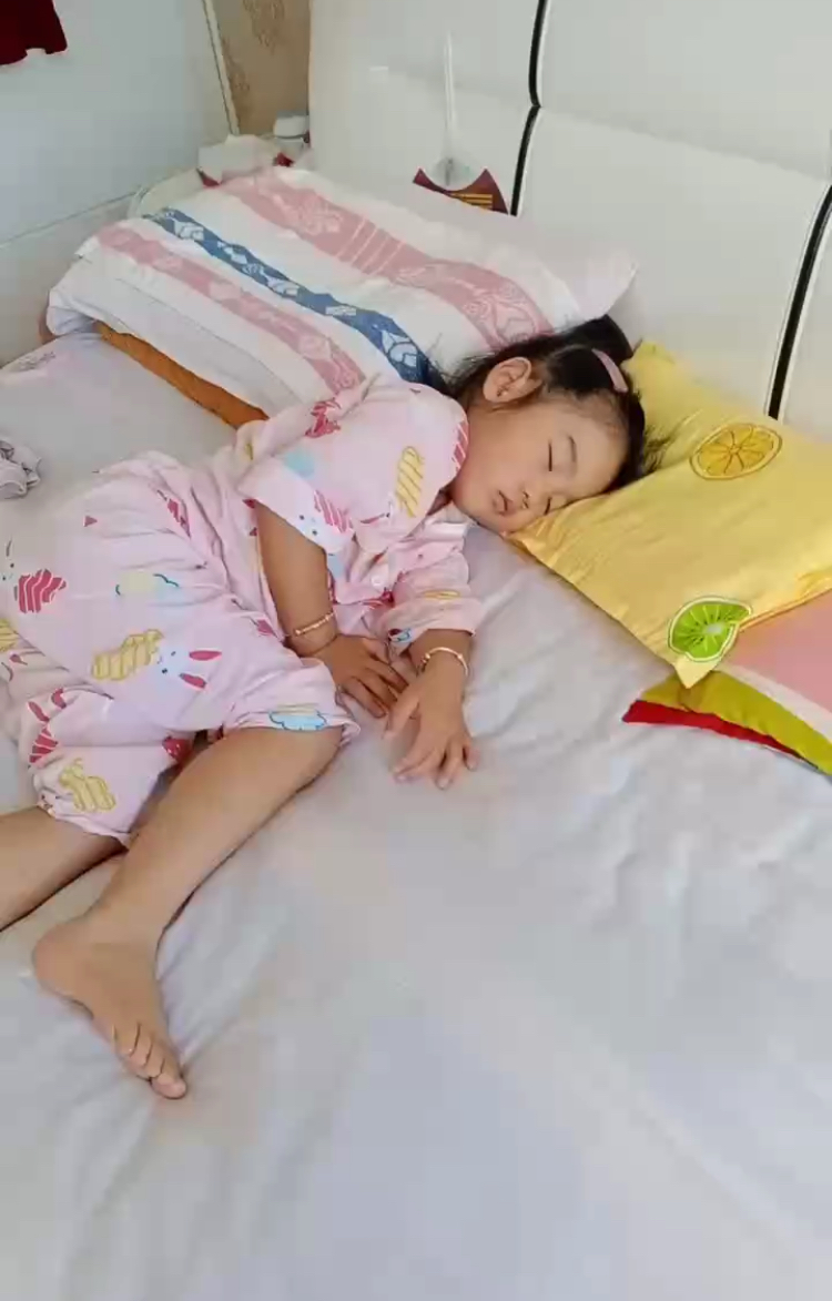 酣睡中 2023-08-14