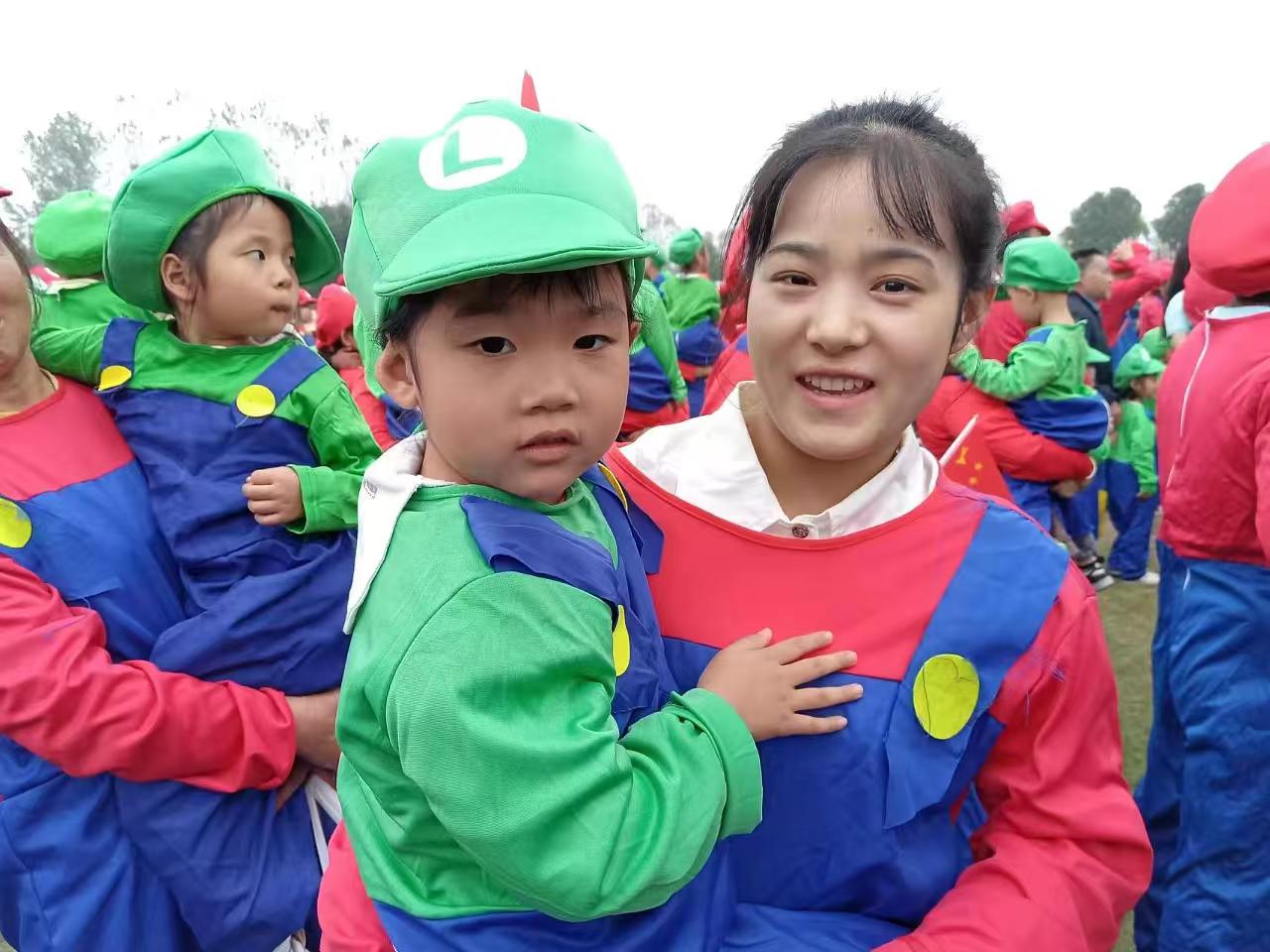 妈妈来学校了 2023-10-28