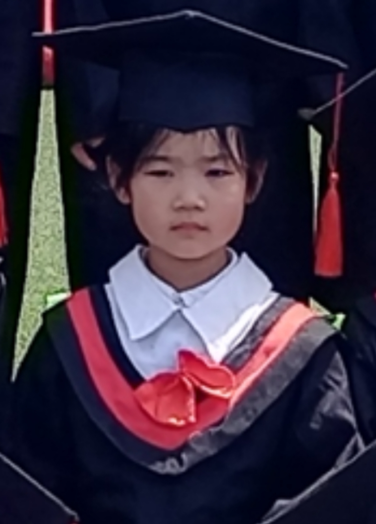 幼儿园文凭到手 2025-06-13